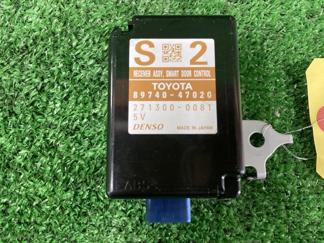 プリウス DAA-ZVW30 キーレスコンピューター 070 271300-0081 89740-47020拍卖