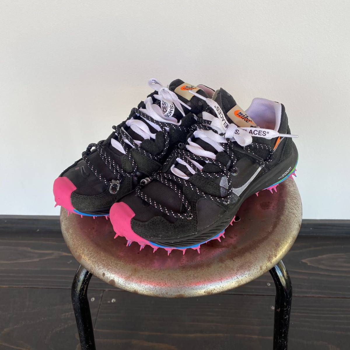 【NIKE×OFF-WHITE/ナイキ×オフホワイト AIR ZOOM TERRA KIGER 5 CD8179-001 23.5cm 箱付き 美品 WMNS レディース スニーカー シューズ】拍卖