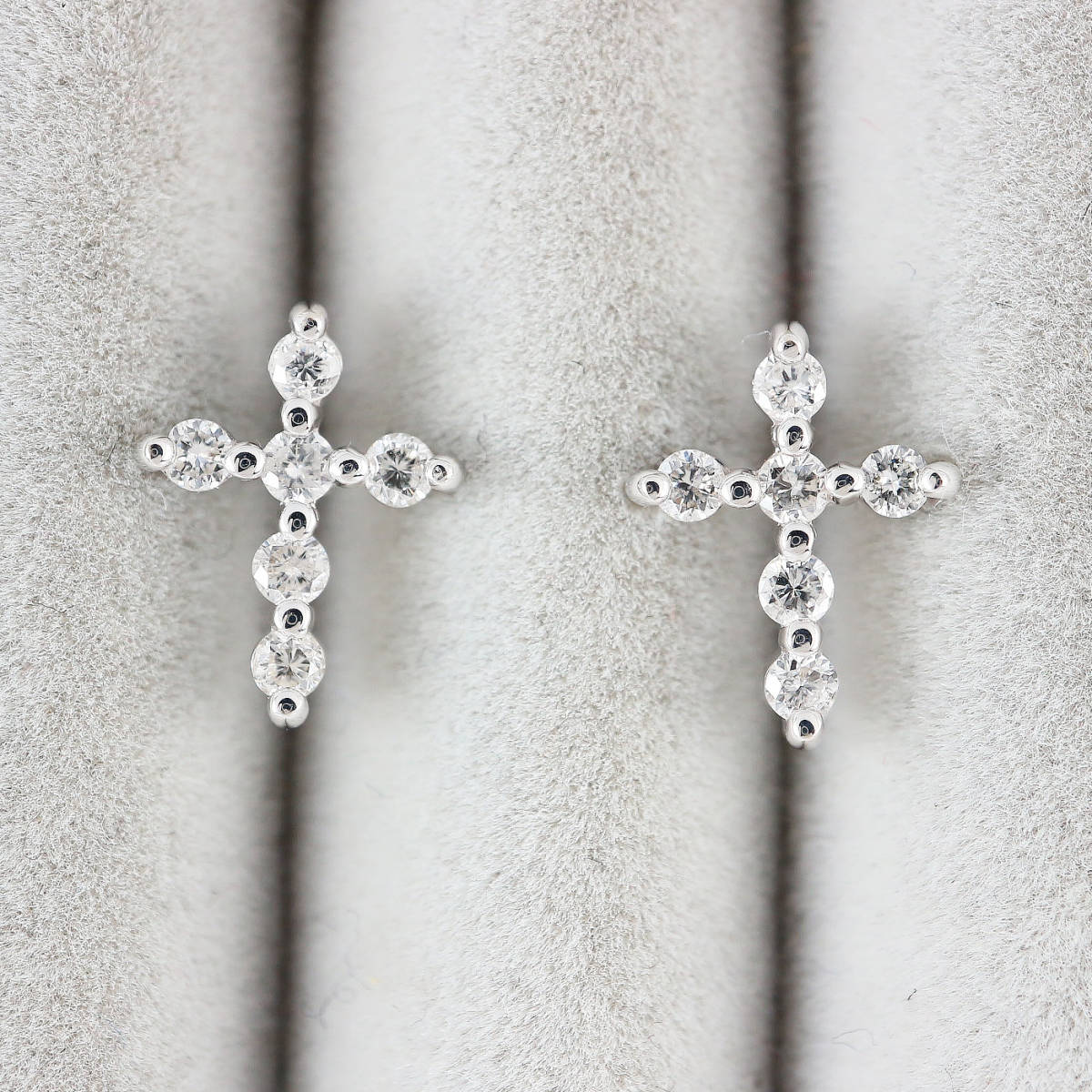 K18WG ダイヤ クロスピアス D0.30 【CSY6094】拍卖