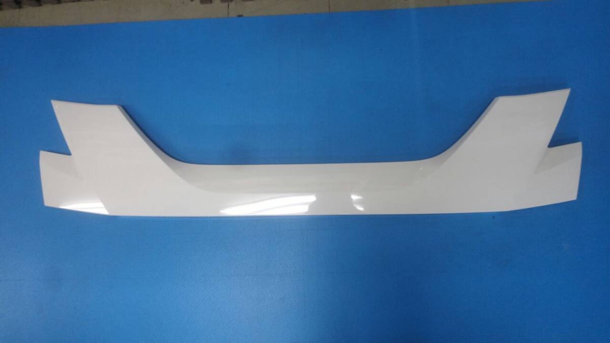 1836 いすゞ ファイブスターギガ(H27.11~) フロントグリル ※2段目のみ拍卖