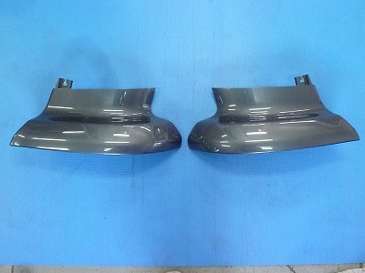 1789 いすゞ ファイブスターギガ(H27.11~) バンパーコーナーアッパーカバーLR拍卖