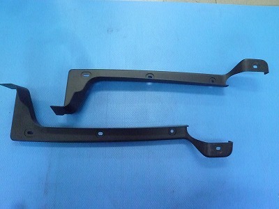 1791 いすゞ ファイブスターギガ(H27.11~) フロントバンパーエンドLR拍卖