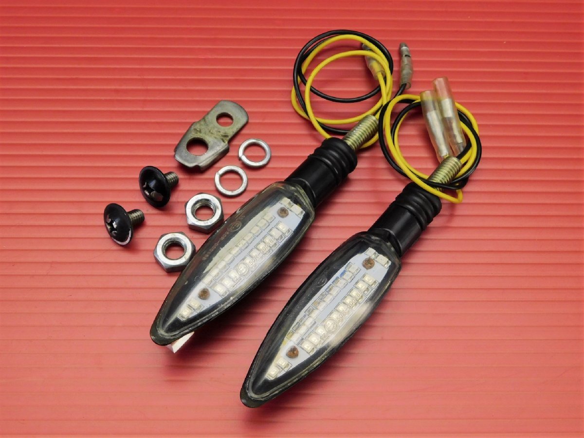 60【評価A】 ZX-12R ニンジャ ZXT20A 実動 社外 汎用 シーケンシャル 流れる LED ウインカー 左右 セット 点灯動画有 50R-000165拍卖