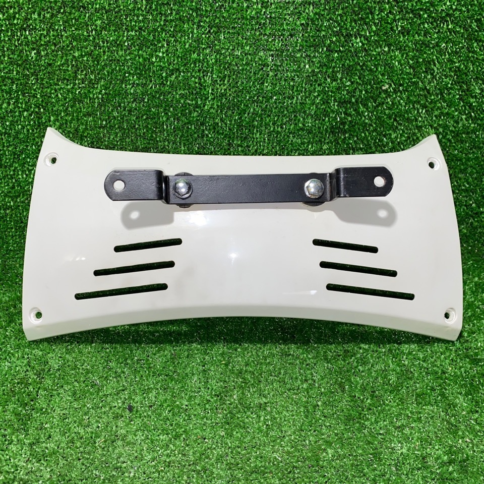 【B-159】 Vogue 150ZK 中華製 トライク フロントカウル ライト下 未使用長期保管品拍卖