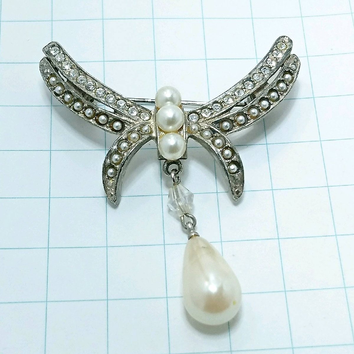 送料無料)ビンテージ☆しずくパール☆アンティークブローチ A15387拍卖