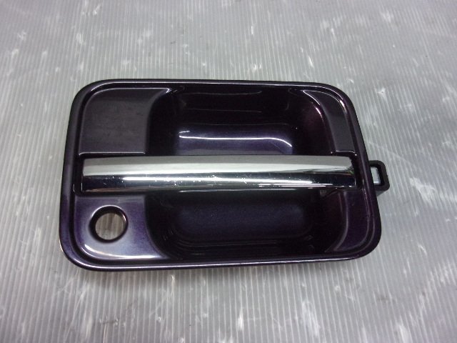 Y【2668】エブリィ DA64W 2007年式 K6A ターボ車 右前ドアキャッチ 82811-68H10T 棚Y24拍卖