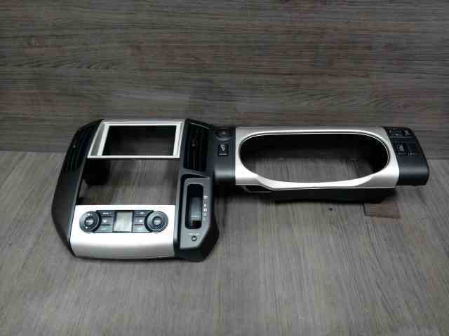 C25 日産 純正 セレナ オーディオ センターパネル メーター スイッチ おまけ 68261 CY400 ★管273861拍卖