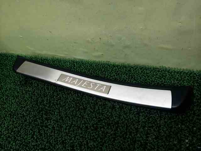 UZS186 トヨタ 純正 クラウン マジェスタ 左 リア ドア スカッフプレート 67916-30160 ★管277037拍卖