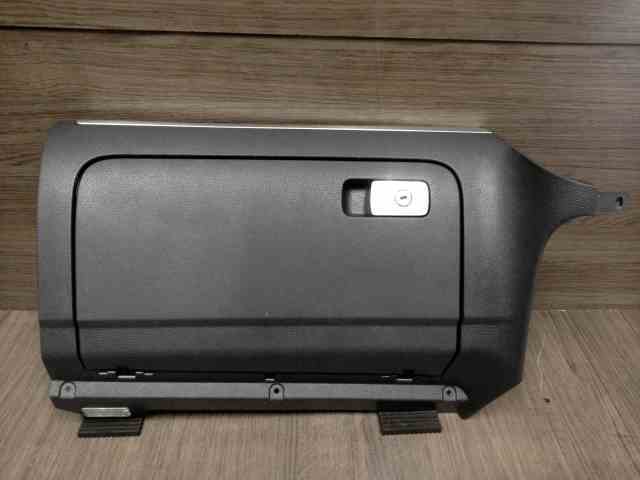 フォルクスワーゲン 1KAXX VW ゴルフ GTI グローブボックス 1K2857290 ★管275481拍卖