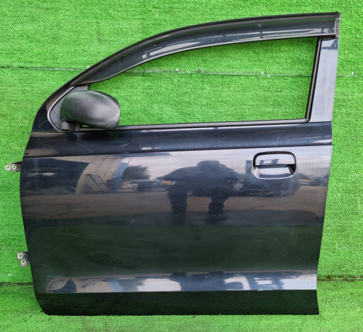 スズキ アルト HA36S フロントドア 左 (ZJ3 ブルーイッシュブラックパール)拍卖