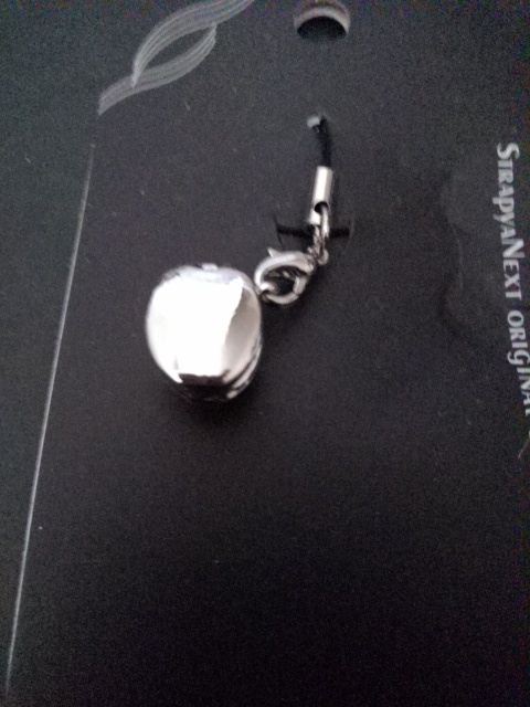 銀の洋式便器ストラップ(金のうんち入り)拍卖