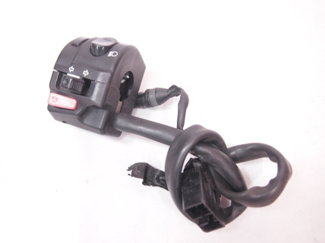 デイトナ675純正ハンドルスイッチ左 割れなし交換に ストリートトリプル675拍卖
