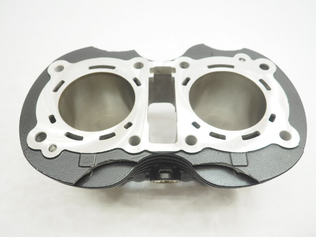 エンジン部品 シリンダー トライアンフ ボンネビルT100 φ84.6mm triumph cylinder バーチカルツイン拍卖
