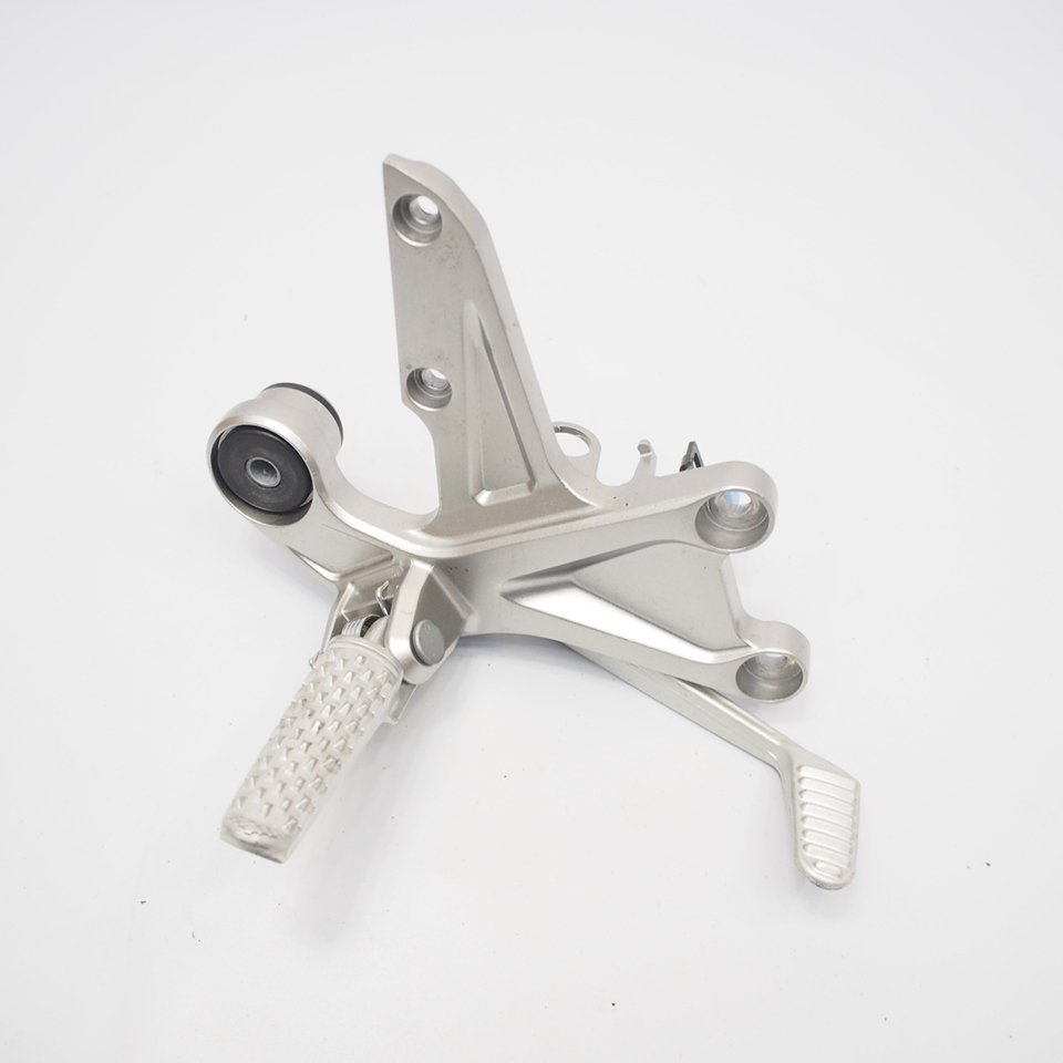 CBR1000RR SC59 純正ステップ右 ホルダー ステッププレート MGP拍卖