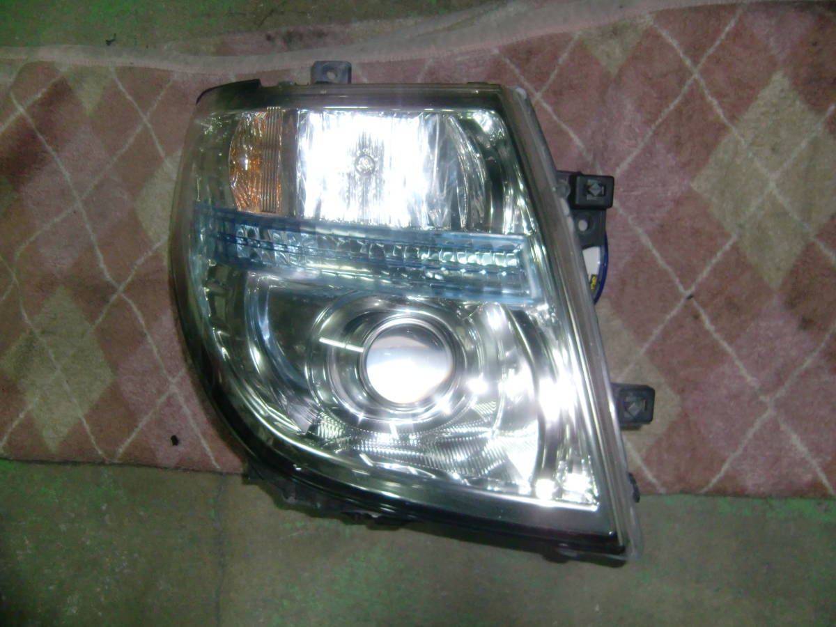 E51 エルグランド ハイウエイスター ELGRAND 後期  右 ヘッドライト AFS付き ランプASSY  HID 日産純正  少し難あり!!拍卖