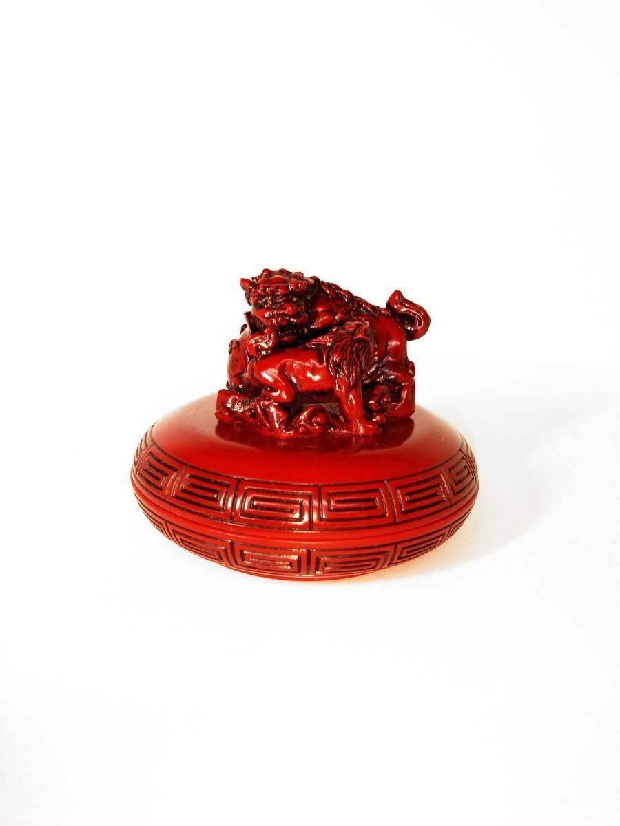 彫刻美術 親子 獅子 彫り 朱肉 工芸品 ケース 中国美術 事務 置物 アンティーク 魔除け 吉祥 縁起物 彫刻 美品 印鑑 骨董拍卖