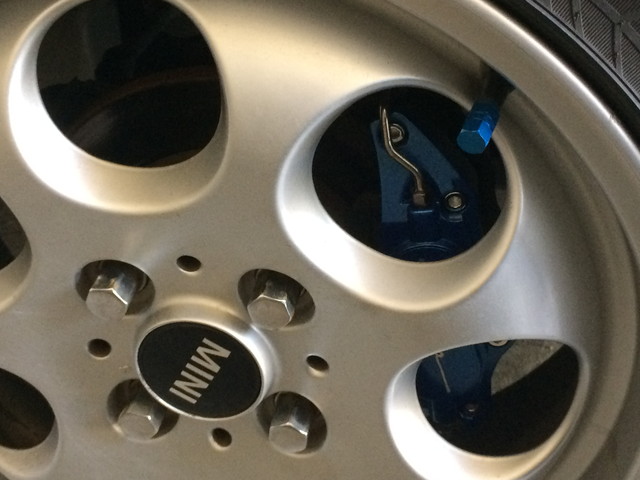 送料込 わけあり アルミエアバルブ ブルー 青 在庫処分 わけあり品 アルミホイール ホイル 純正から交換 簡単 おしゃれ カスタム 車 バイク拍卖