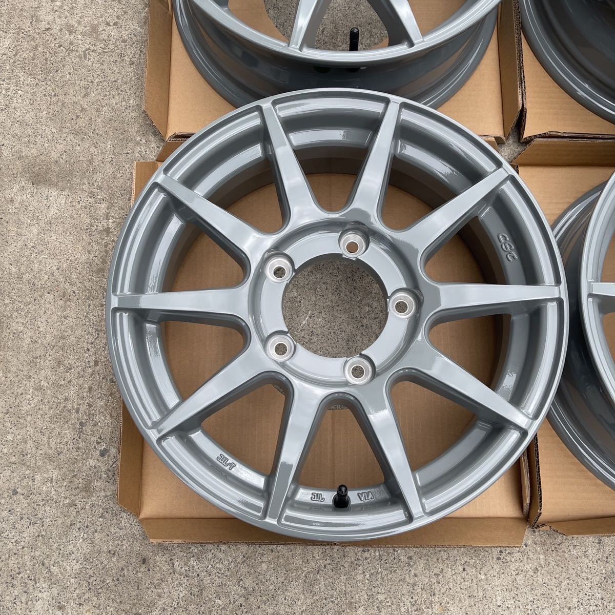 即納《16×5.5J+22 139.7/5H 》ドゥオール CST ハイパーXJ 新品未使用ジムニー 特注カラー セメントグレー ノーマルフェンダーJB64 JB23拍卖