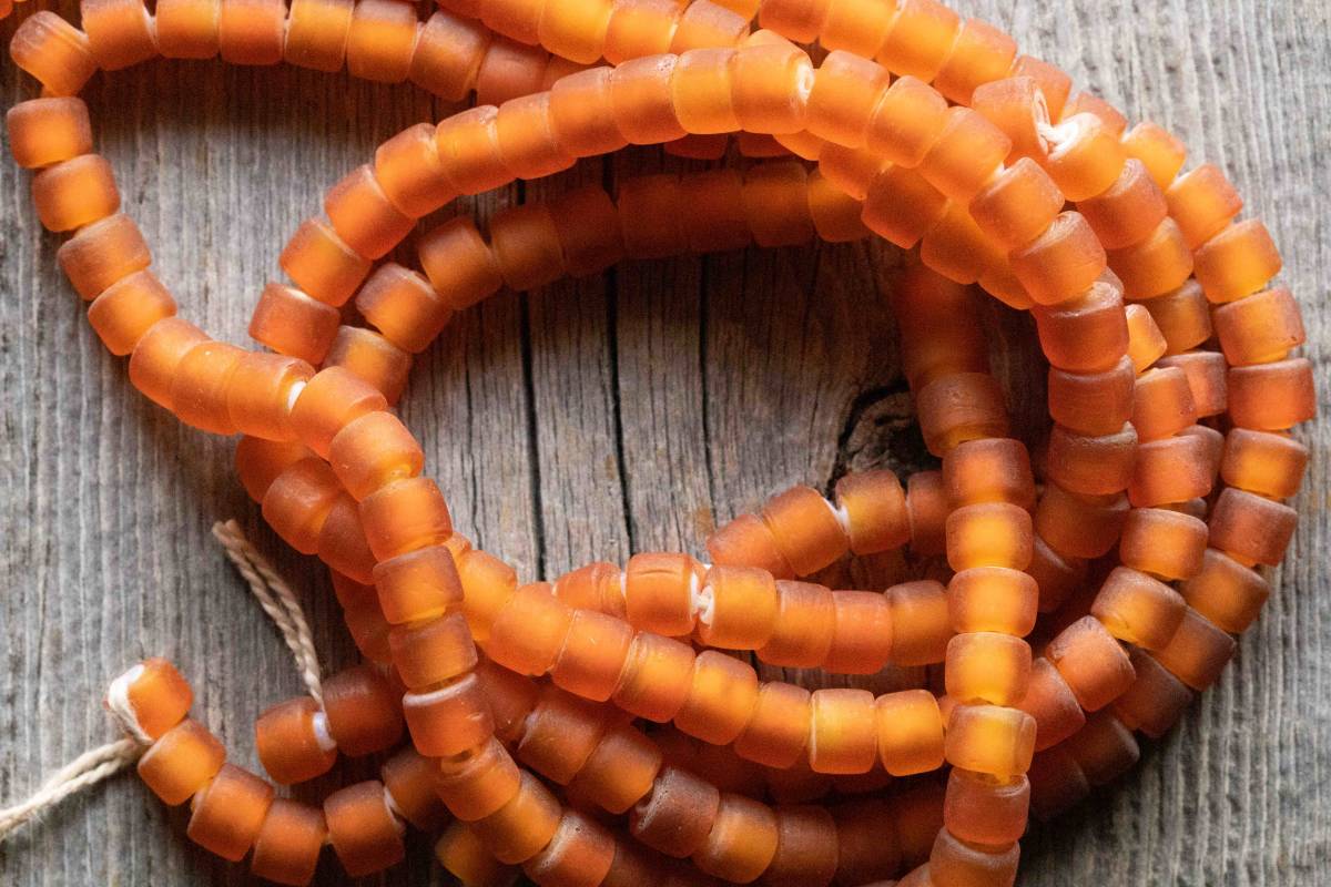 *White hearts beadsO拍卖