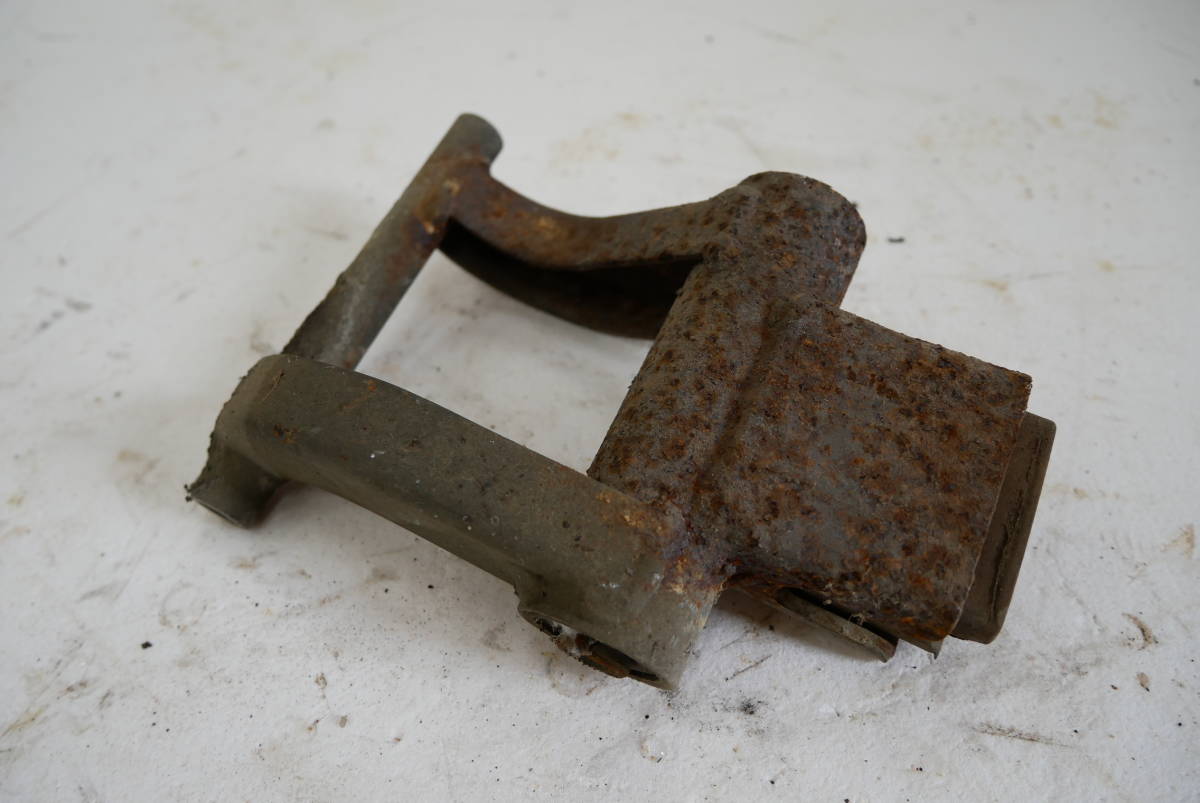 CA1EB セピアZZ ジーツー エンジンハンガー マウント 予備に 劣化有り 2スト CA1EA CA1EC セピア 補修用 スズキ AF50ZZL拍卖