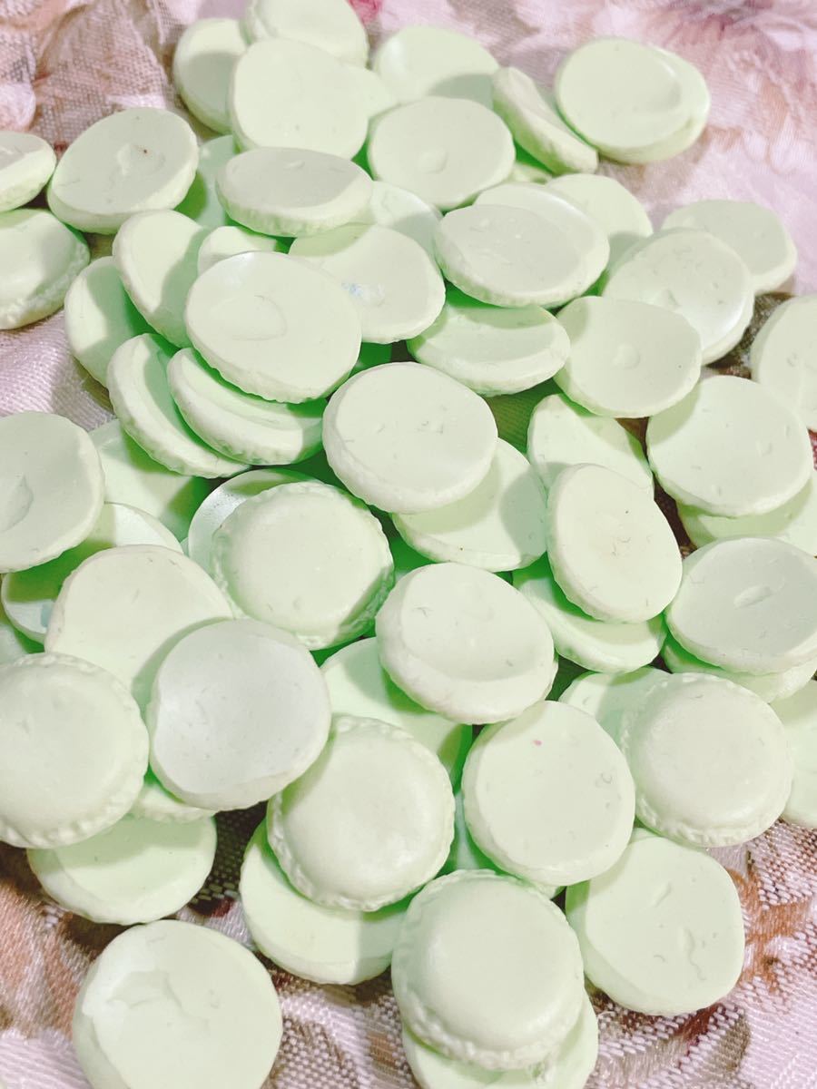 c1006 ● マカロン 皮 80個 樹脂粘土 フェイクスイーツ スイーツデコ拍卖