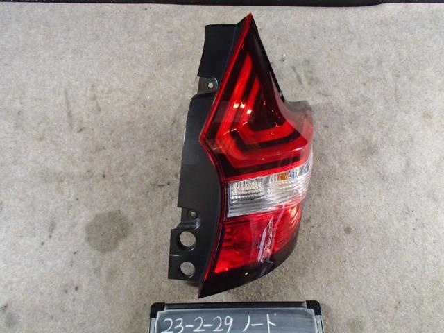 ノート  HE12 右テールランプ ライト レンズ RAW イチコー D202 26550-5WK0B拍卖