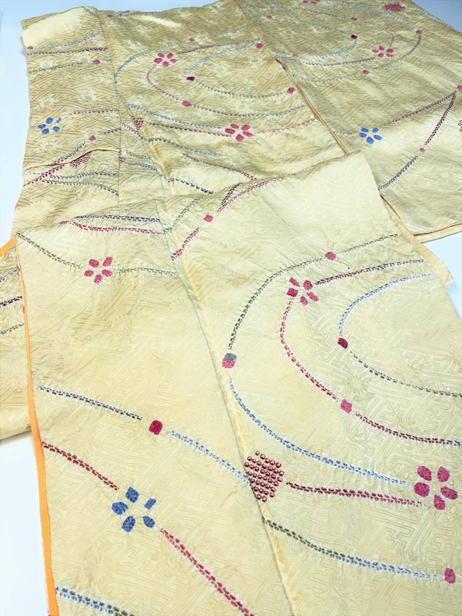 花とら●リサイクル着物 小紋 絞り 紋綸子 薄黄 三越 鹿の子 着用可能 カジュアル 可愛い お出掛け 230304拍卖