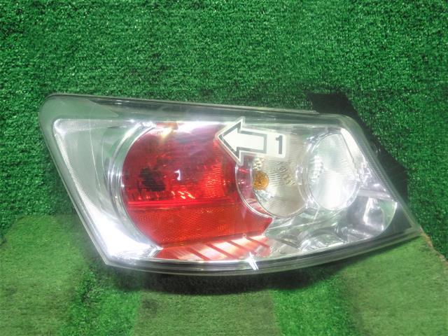 bB CBA-QNC21 左テールランプ 3SZ-VE 81560-B1190拍卖