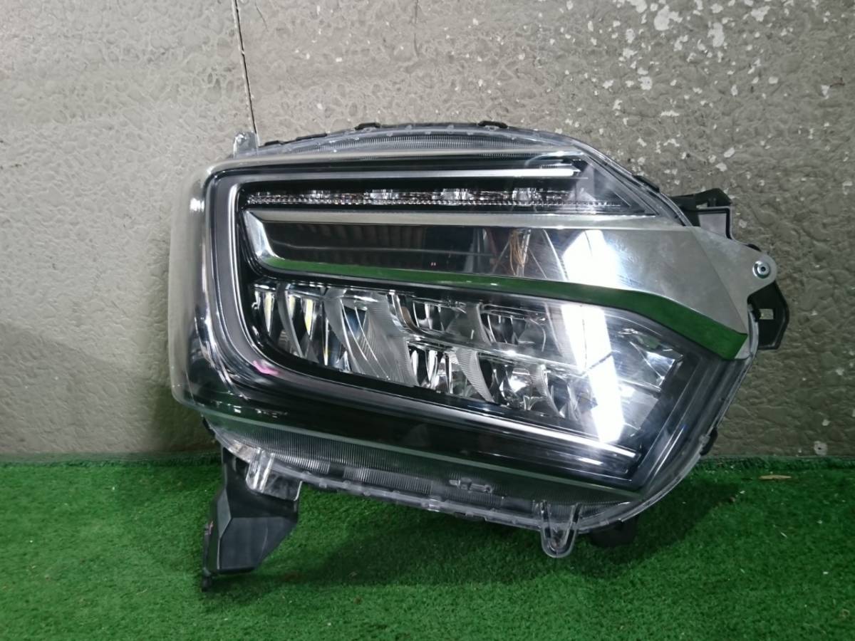 JF3 NBOXカスタム 右ヘッドライト スタンレー W3106(36093)拍卖