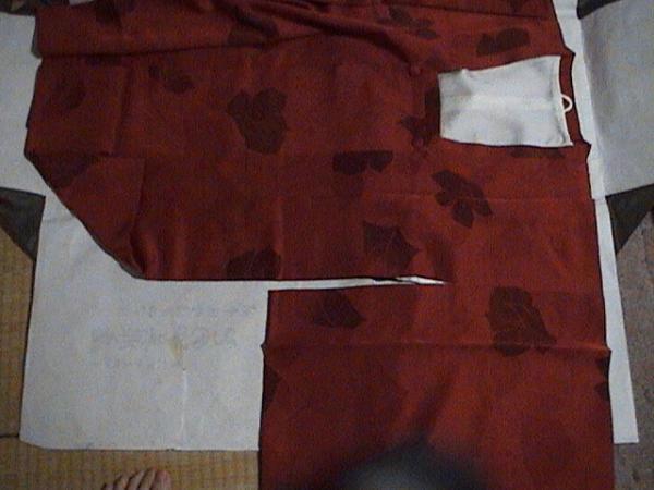 道行 正絹 渋い赤系花柄 美品拍卖