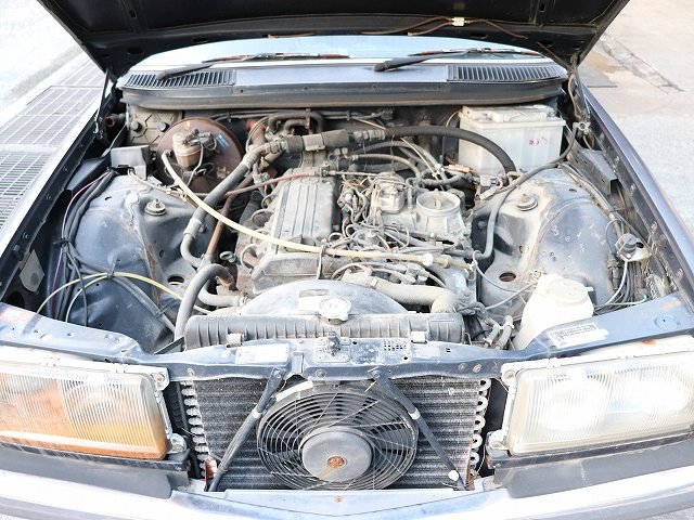 ベンツ 230E W123 ミディアムクラス/Eクラス 85年 123223 トランスミッション 4速 AT (在庫No:512727) (7419)拍卖