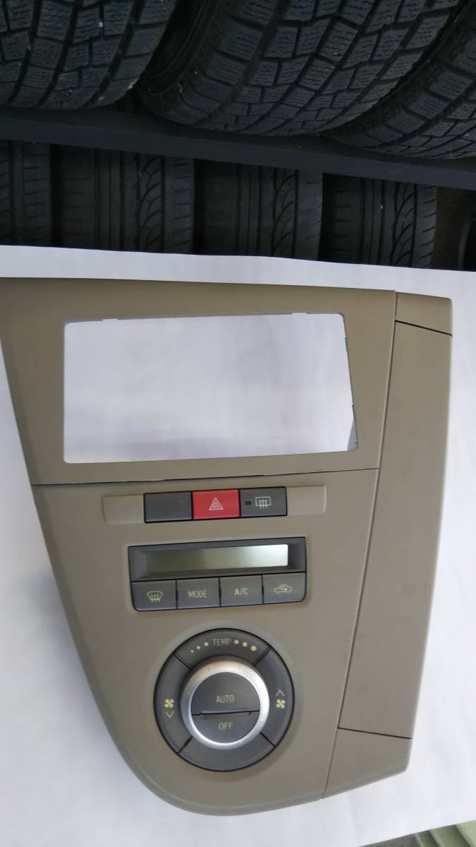ダイハツ ミラ ダッシュパネル ハザード エアコンSW付拍卖
