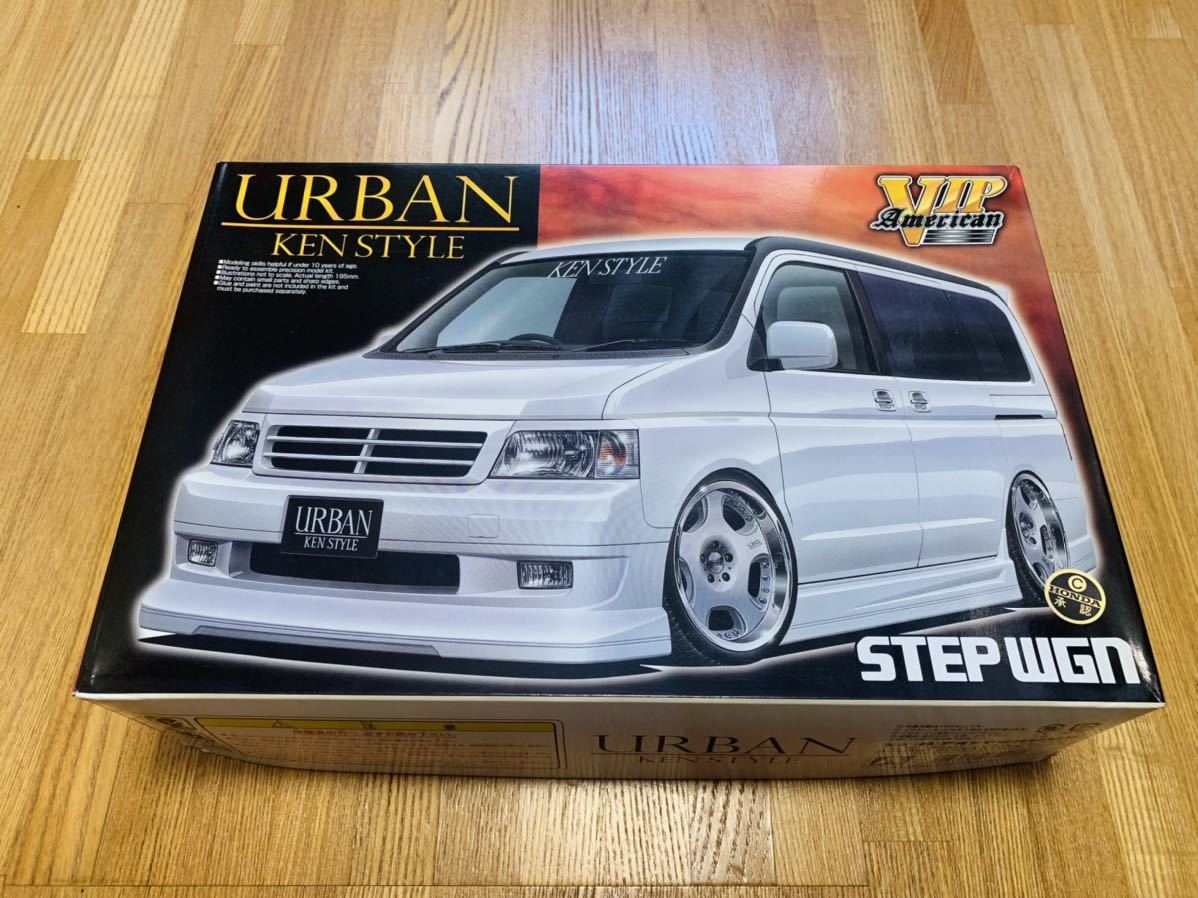 1/24 アオシマ アーバンケンスタイル ステップワゴン RF3,4 未開封 未組立 絶版 当時物 STEPWGN エアロ ホイール OZ VIPCAR JDM parts拍卖