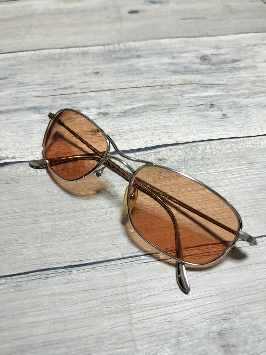 昭和レトロ 1990年代 gucci サングラス 135 GG 1618/5 YB7 53□18 mkw.tokyo1194-18拍卖