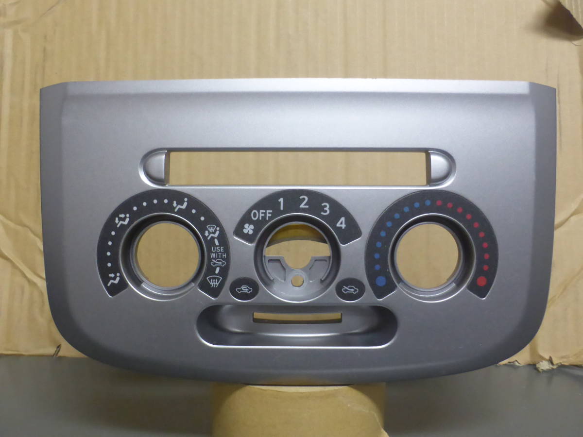 タント DBA-L375S H21年9月 エアコンコントロールパネル 中古拍卖