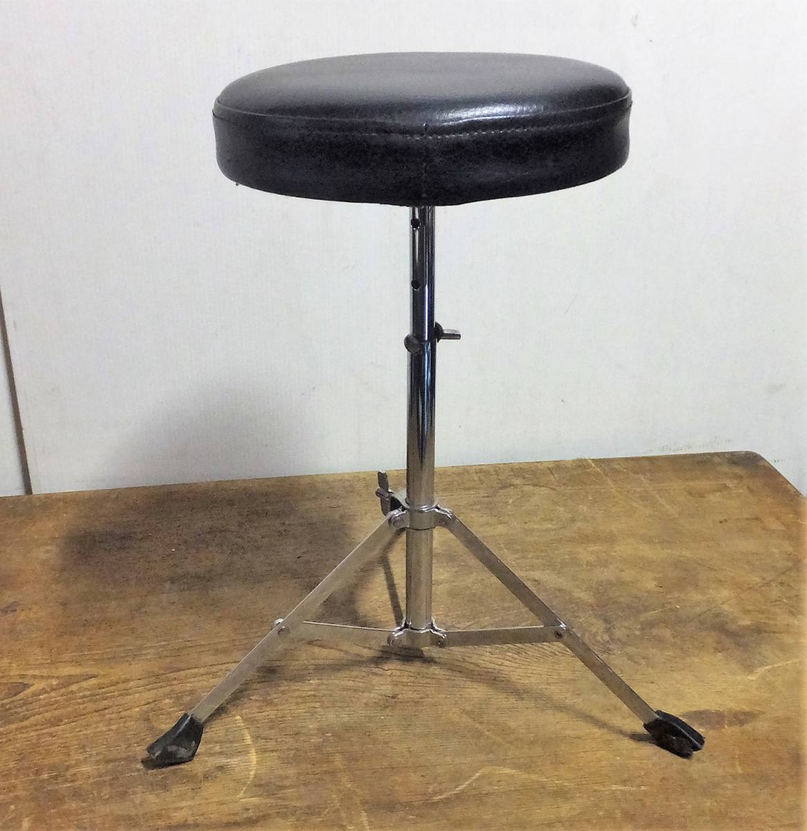 ▲ろ-800 イス スツール 中古良品 高さ調節有 コンパクト収納 持ち運び便利 組み立て式拍卖