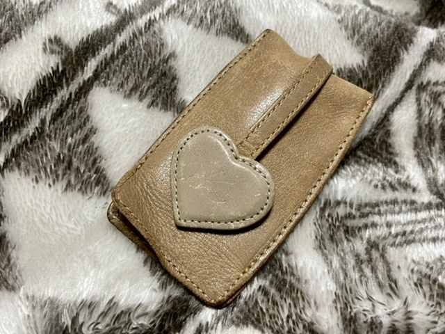 ☆UESD・キーケース・キタムラ・カラシ色・1つ拍卖