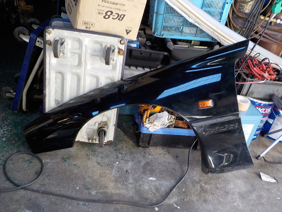 シボレー カマロ CF43B 純正 フロント フェンダー 左 送料はシステム上 無料 と表示されますが西濃着払い発送です拍卖