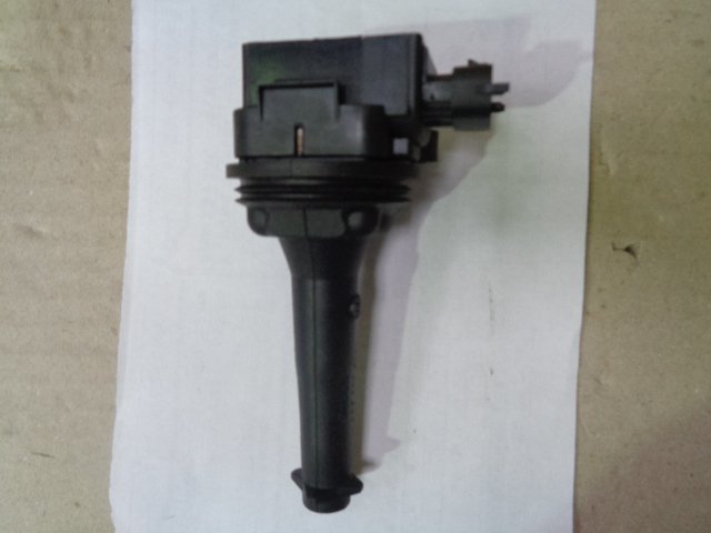 【送料無料】ボルボ XC70 2.5T SB5254AWL 純正 イグニッションコイル 5拍卖