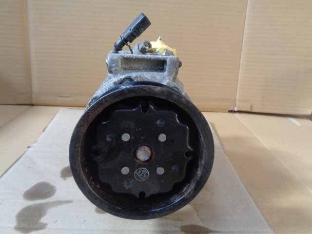 【送料無料】アウディ Q7 SLine 4LBHKS 純正 エアコンコンプレッサー拍卖