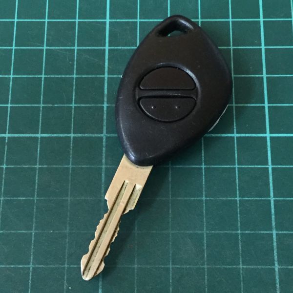 SB3112送185円 希少 スバル 純正 リモコン キーレス プレオ ヴィヴィオ サンバー等 2B 2ボタン 黒 ブラック 青 ブルー拍卖