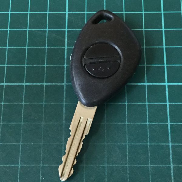 SB3108送185円 希少 スバル 純正 リモコン キーレス プレオ ヴィヴィオ サンバー等 2B 2ボタン 黒 ブラック 青 ブルー拍卖