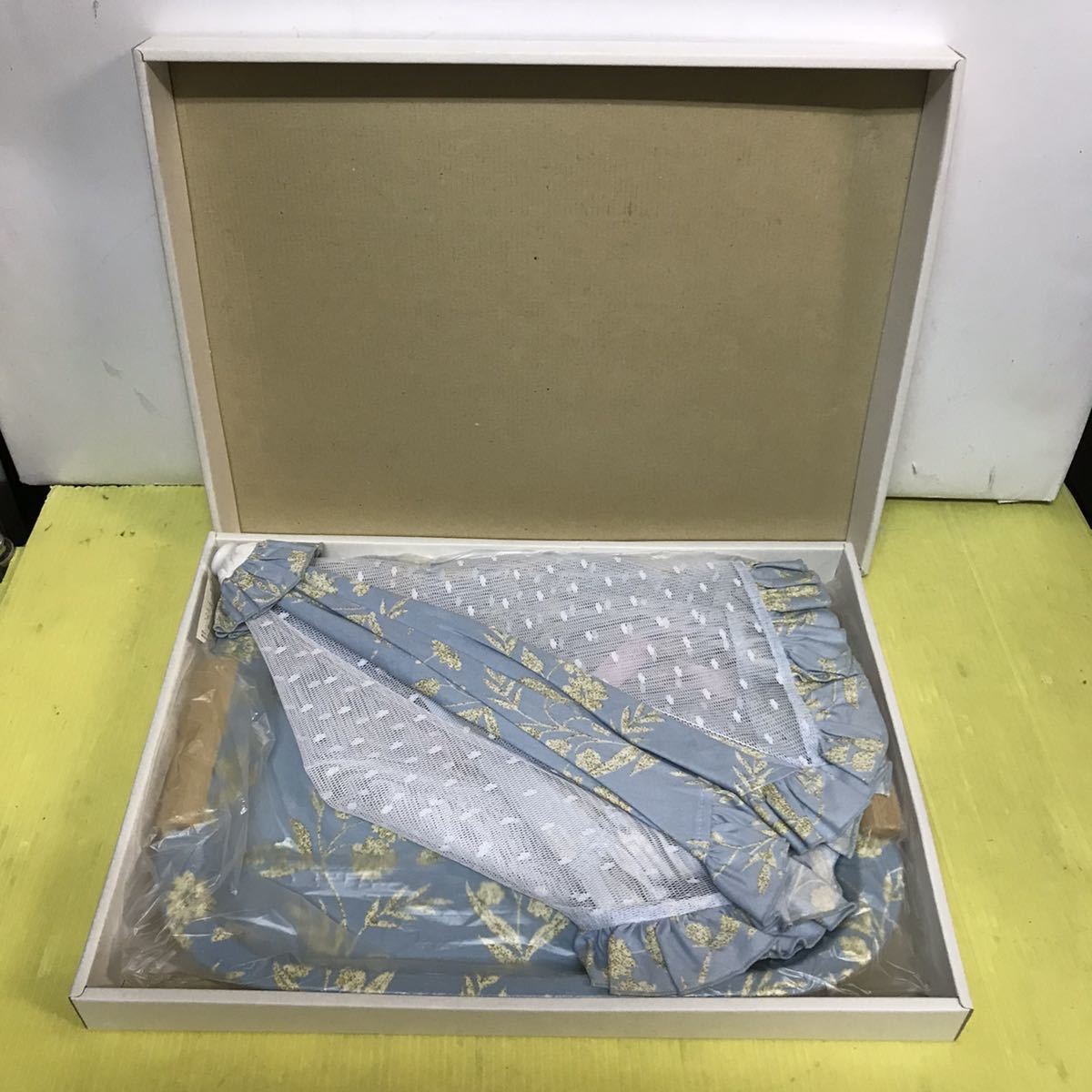 未使用品 長期保管品 CHIKO FORTE ハニートレー(手付) テーブルパラソルセット チコフォルテ拍卖