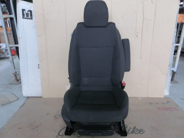 プジョー 5008 運転席 シート 平成26年 ABA-T875F02 右 フロント 6.8万kmプレミアム 2014y nn拍卖