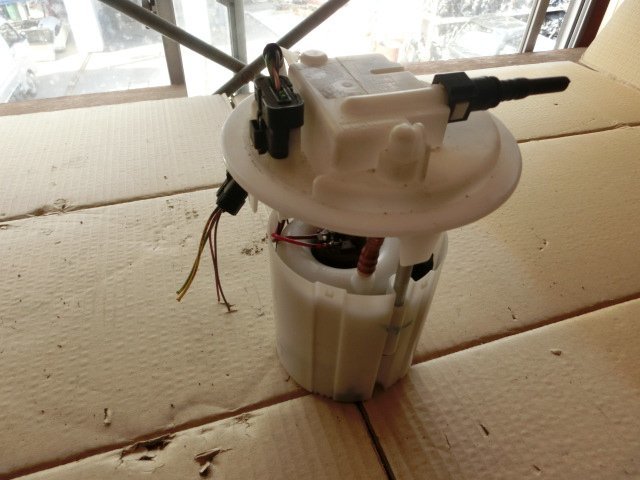 プジョー 5008 燃料 ポンプ 平成26年 ABA-T875F02 フューエルポンプ ガソリン 6.8万kmプレミアム 2014y nn拍卖