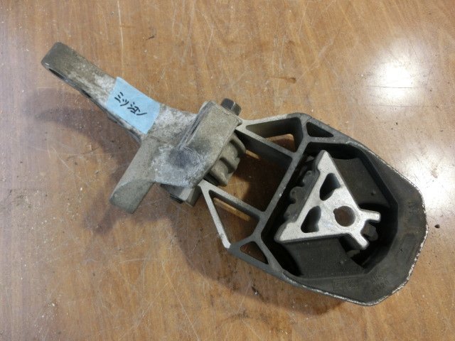 ボルボ V50 マウント 平成24年 CBA-MB4204S ミッション 2.0クラシック 15万km 2012y ii 拍卖