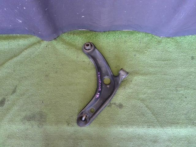 ヴィッツ DBA-KSP90 右Fロアアーム 48068-59092拍卖