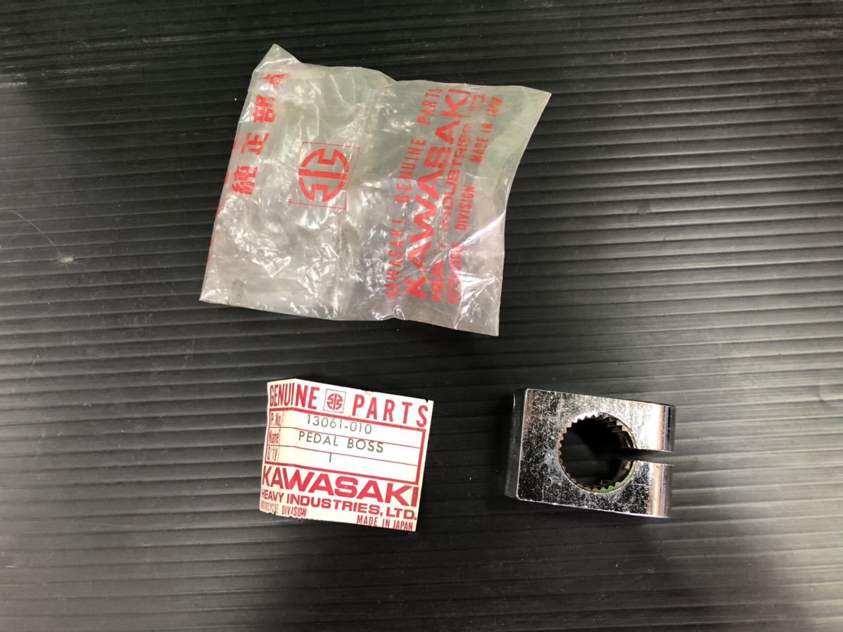 送料無料 NOS 純正 新品 H2 750SS キックボス キック H2A H2B H2C拍卖