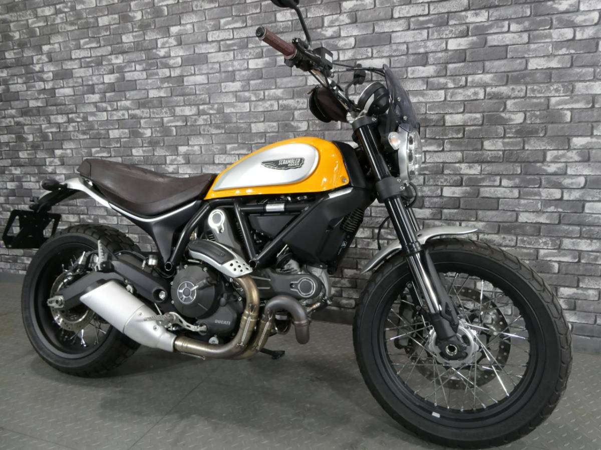 ☆ドゥカティ スクランブラークラシック メーターバイザー 大阪から 大西商会拍卖
