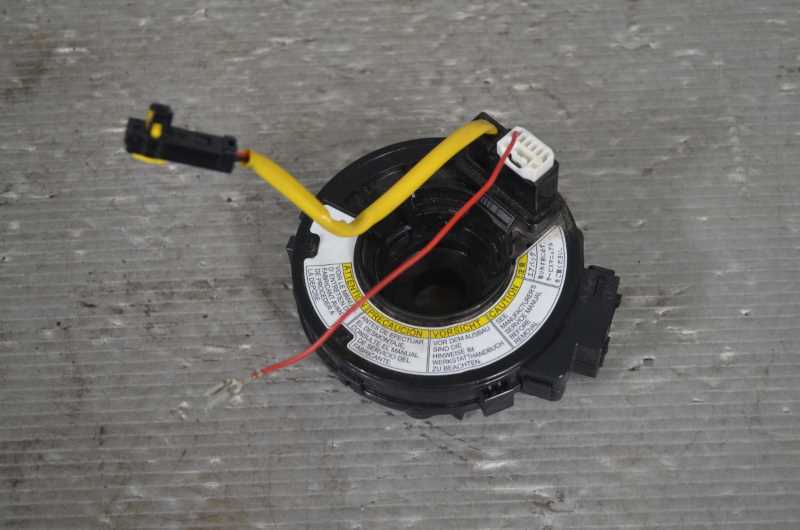 ソリオ S 前期(MA15S) 純正 破損無 取付OK 動作保証 スパイラルケーブル k069565拍卖